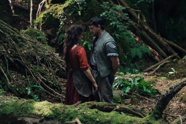 ‘Hamnet’ Review: Chloé Zhao’s Monotonously Blunt Portrait of Learning to Live with Grief